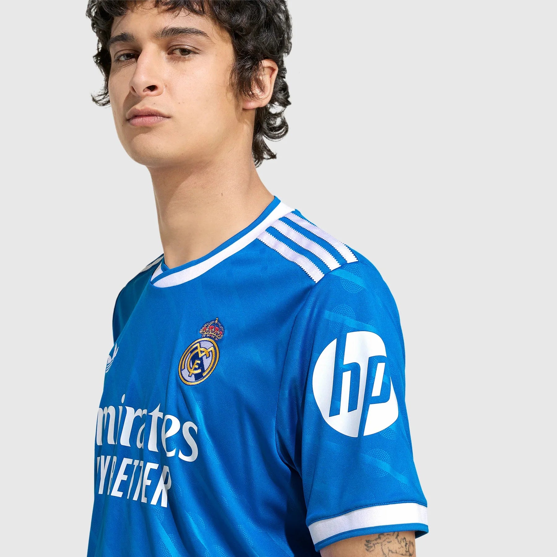 Camisa Adidas Real Madrid 2025/26 III Torcedor